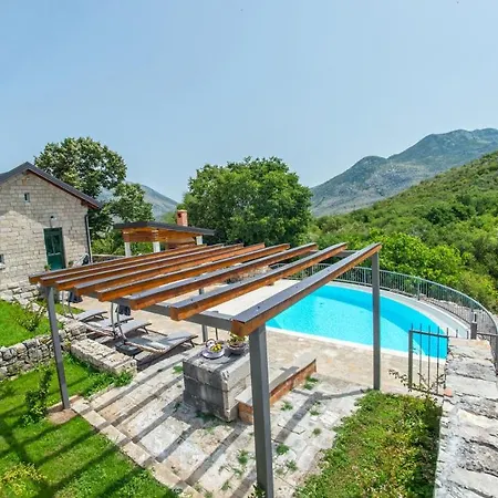 Villa Rosa Ravno Exterior photo