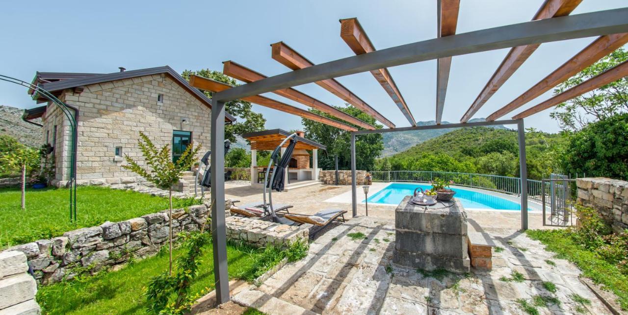 Villa Rosa *