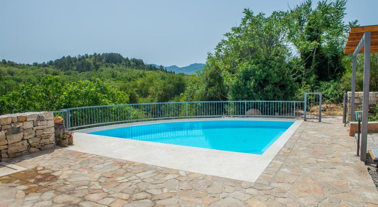 Villa Rosa Ravno